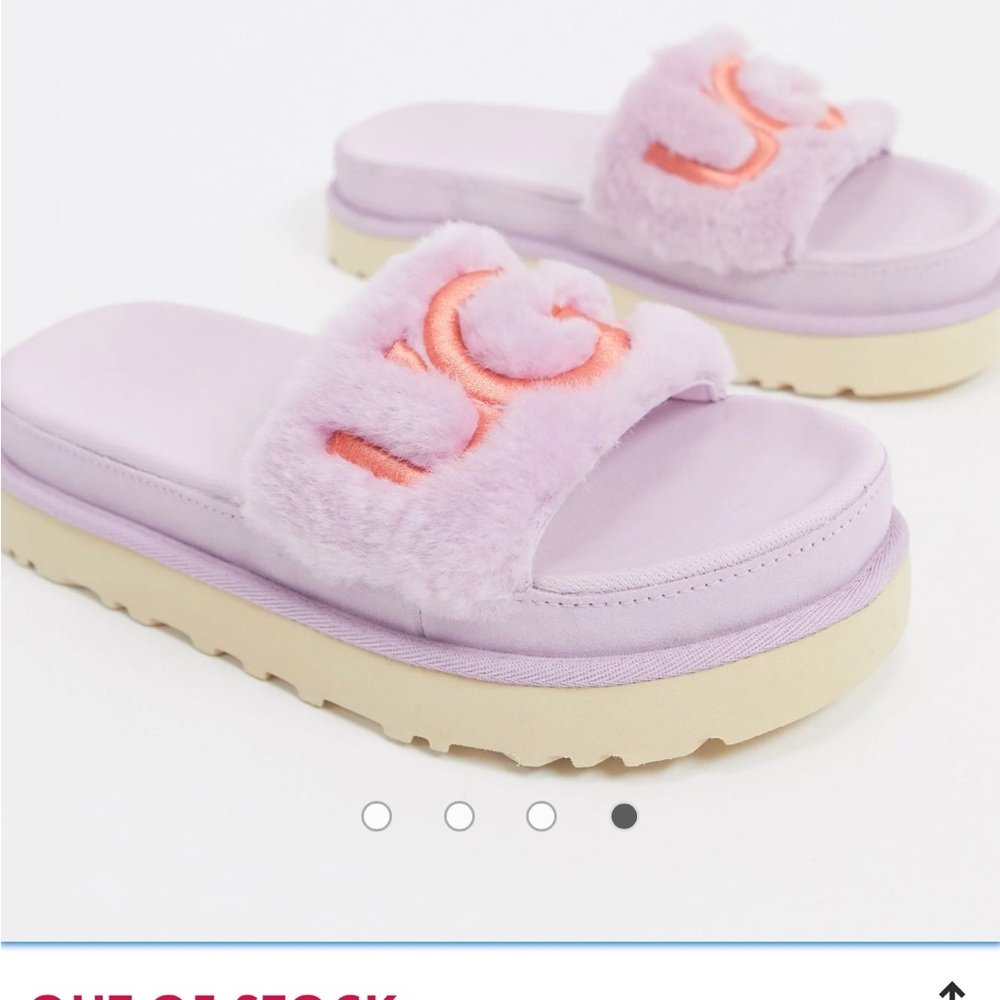 SOLD ON CROSSPOST UGG Laton Fluffy Flatform logo slides - Picture 1 of 14
